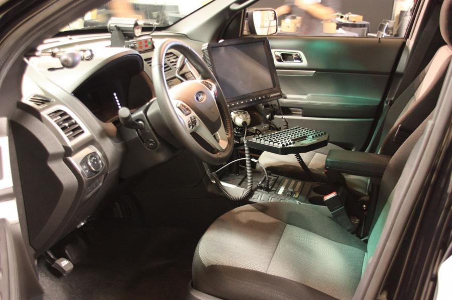  Ford Police Interceptor Utility 2012 года  (фото 16 из 22)